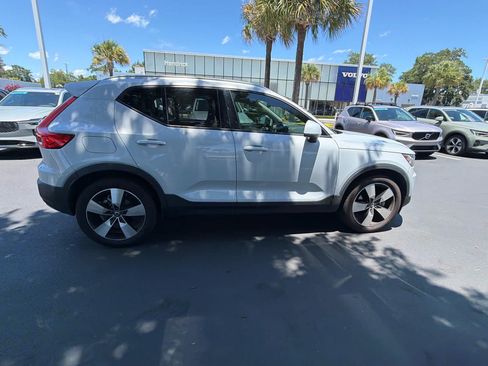 Used 2021 Volvo XC40 T5 Momentum w/ Premium Package AWD/4WD image 19