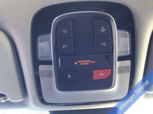 Used 2022 Hyundai Santa Fe SEL FWD image 33