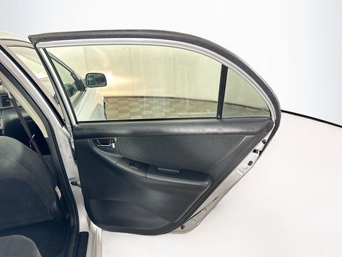 Used 2006 Toyota Corolla S image 26
