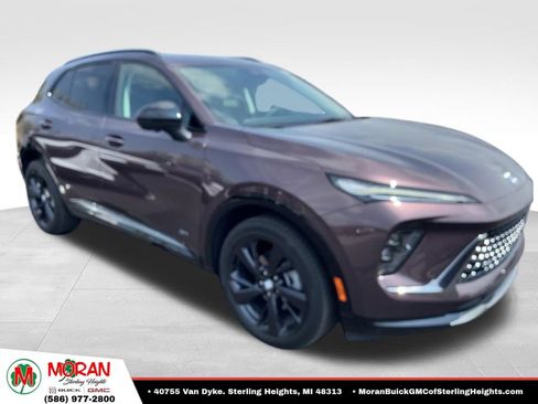 Used 2024 Buick Envision Sport Touring AWD/4WD image 3