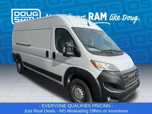 New 2026 RAM ProMaster 2500 w/ Convenience Group image 8