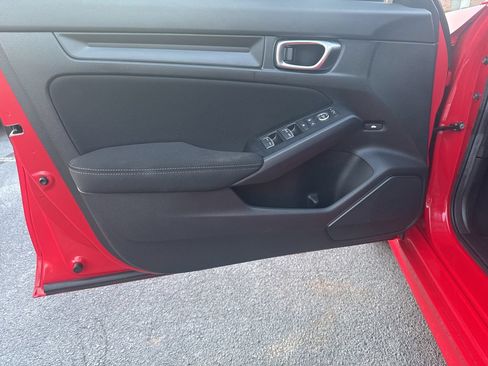 Used 2025 Honda Civic Sport image 15