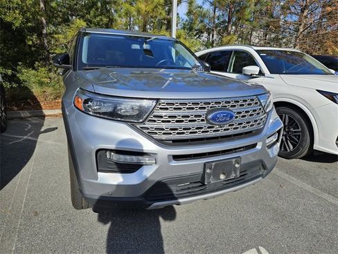 Used 2023 Ford Explorer Limited w/ Equipment Group 301A image 4