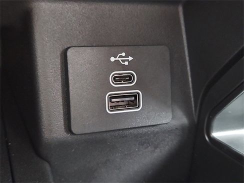 Used 2025 Ford Ranger XL image 21