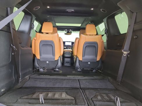 Used 2022 Chrysler Pacifica Pinnacle FWD image 27