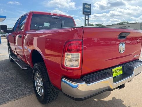 Used 2024 RAM 2500 Tradesman w/ Chrome Appearance Group AWD/4WD image 5