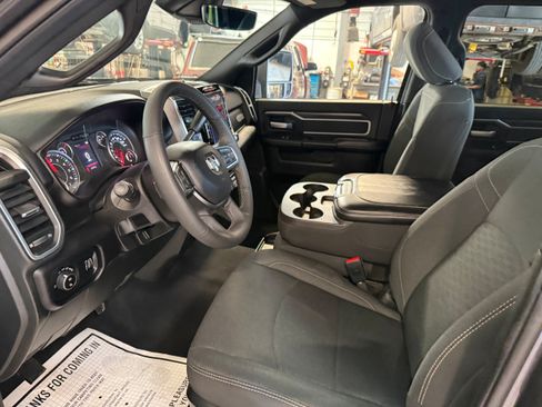 Used 2025 RAM 2500 Big Horn AWD/4WD image 54