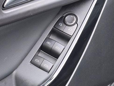 Certified 2025 Chevrolet Equinox LT FWD image 20