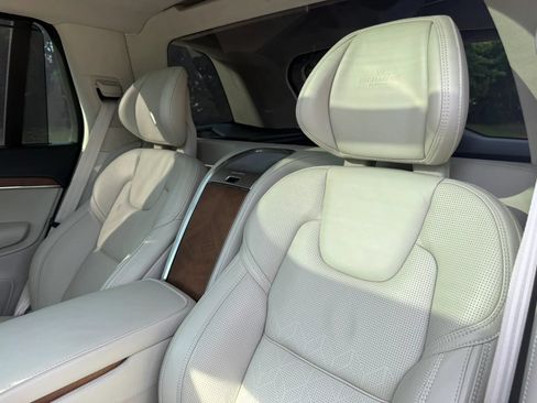 Used 2017 Volvo XC90 T8 Excellence AWD/4WD image 15