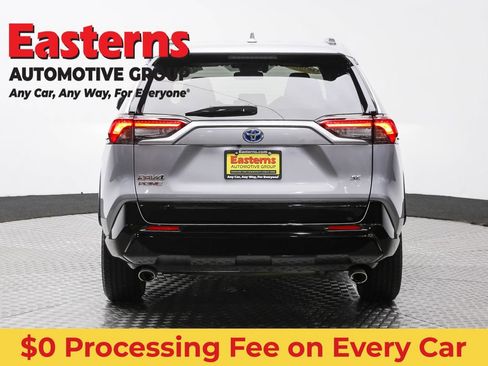 Used 2022 Toyota RAV4 SE AWD/4WD image 6