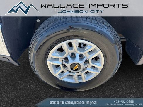 Used 2025 Chevrolet Silverado 2500 LT w/ Safety Package AWD/4WD image 9
