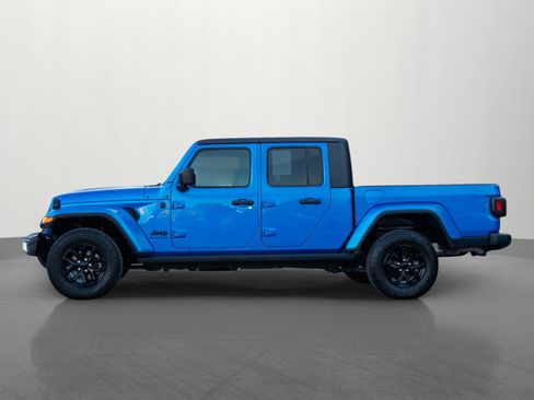 Used 2021 Jeep Gladiator Sport image 4