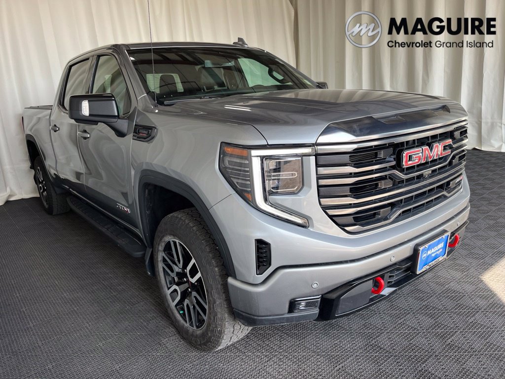 Used 2024 GMC Sierra 1500 AT4 w/ AT4 Premium Package AWD/4WD image 28