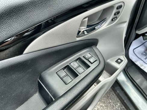 Used 2018 Honda Ridgeline RTL-E image 17