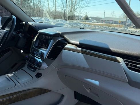 Used 2017 GMC Yukon Denali w/ Open Road Package image 37