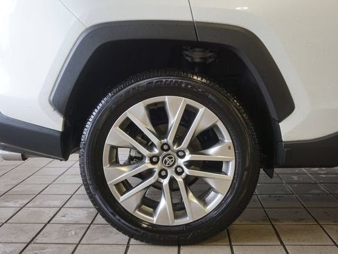 Used 2024 Toyota RAV4 XLE Premium w/ Weather Package AWD/4WD image 20