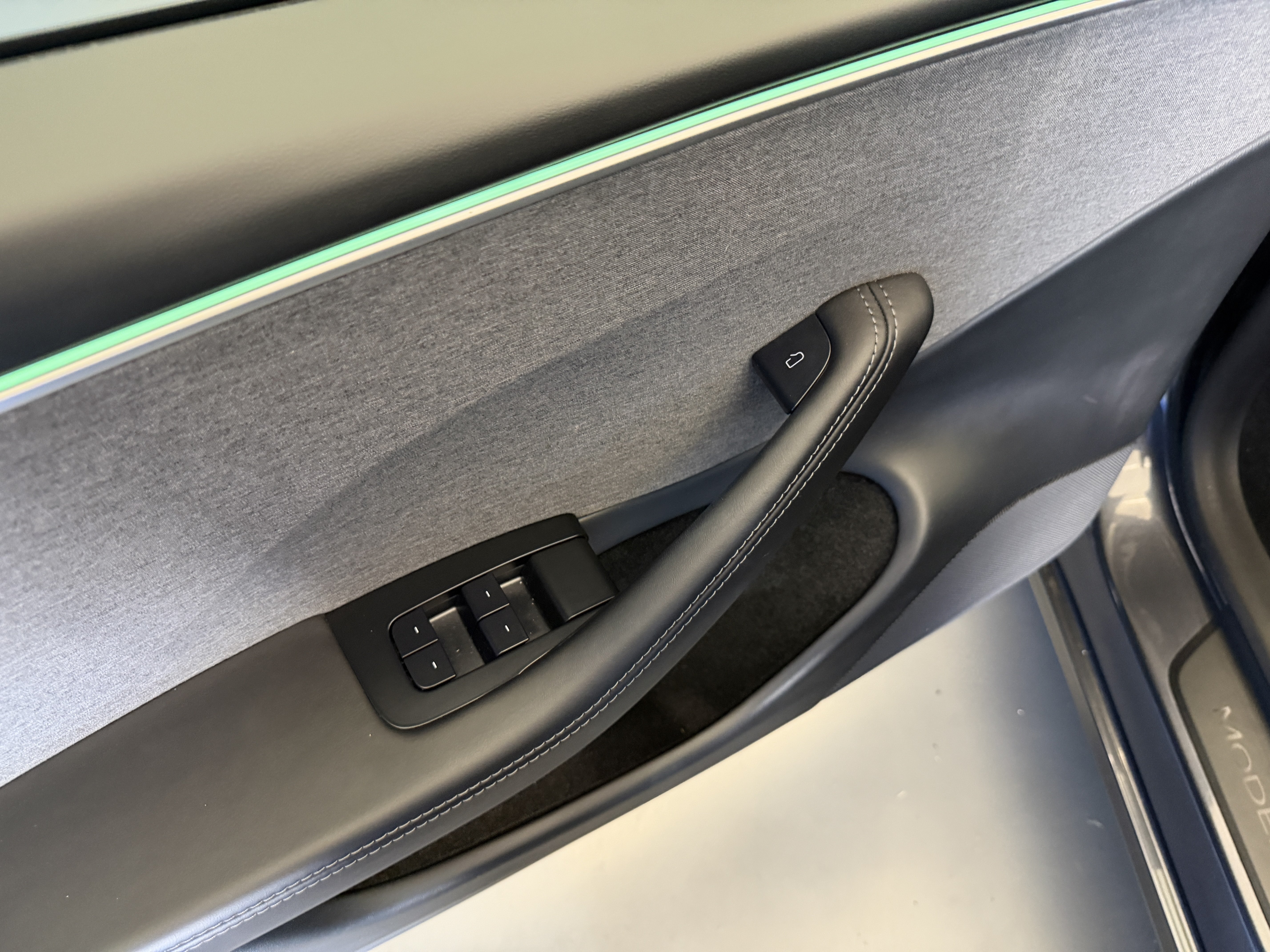 Used 2025 Tesla Model 3 Long Range RWD image 11