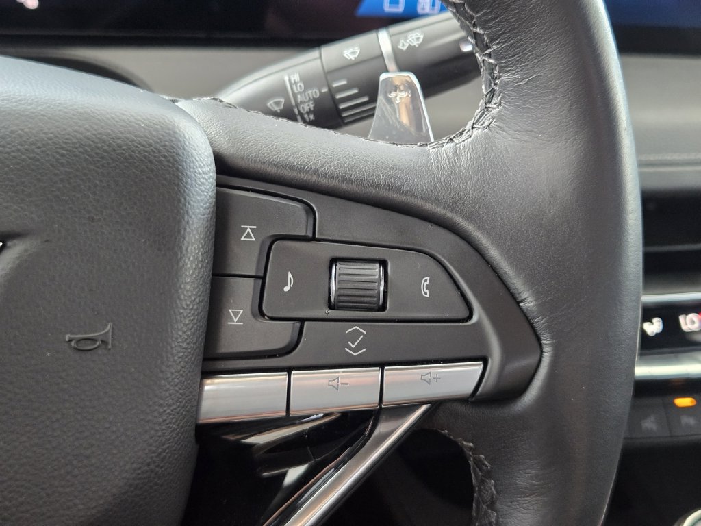 Used 2025 Cadillac CT5 Premium Luxury w/ Technology Package RWD image 30
