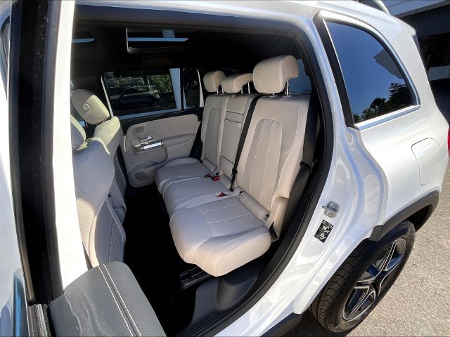 Used 2026 Mercedes-Benz GLB 250 4MATIC image 24