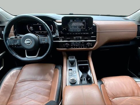 Used 2022 Nissan Pathfinder Platinum w/ Lighting Package (N93) AWD/4WD image 16