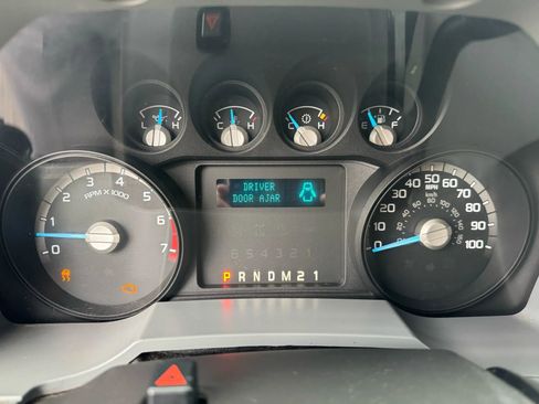 Used 2016 Ford F250 XL w/ XL Appearance Package AWD/4WD image 18