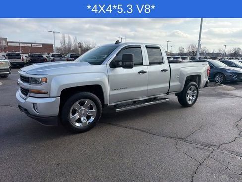 Used 2019 Chevrolet Silverado 1500 Custom w/ Custom Convenience Package image 6