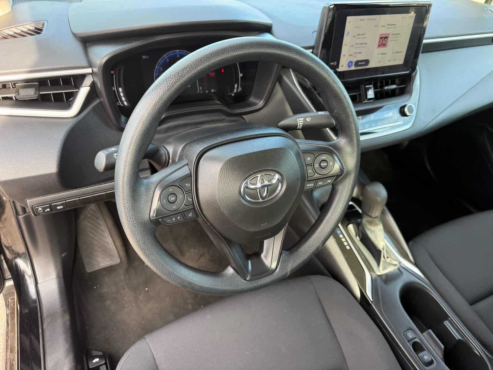 Used 2026 Toyota Corolla LE FWD image 15
