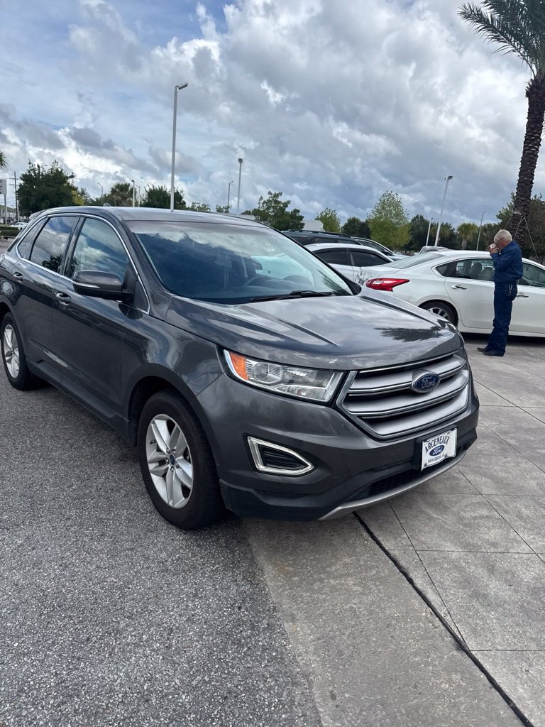Used 2018 Ford Edge SEL FWD image 3