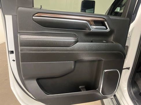 Used 2024 Chevrolet Silverado 2500 LT image 19