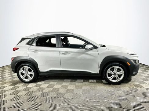 Used 2023 Hyundai Kona SEL w/ Convenience Package FWD image 2