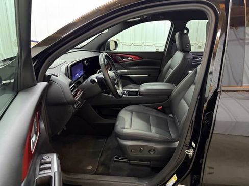Used 2024 Chevrolet Traverse Z71 AWD/4WD image 27