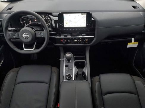 New 2025 Nissan Pathfinder SL image 26