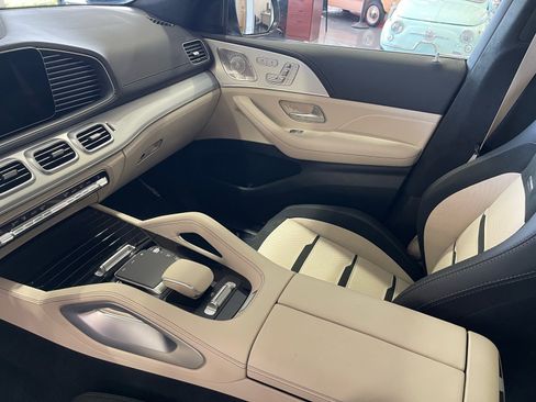 Used 2024 Mercedes-Benz GLE 63 AMG S image 30