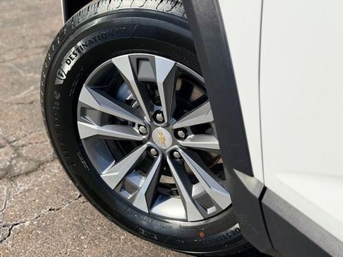 Certified 2025 Chevrolet Equinox LT w/ Safety and Technology Package image 25