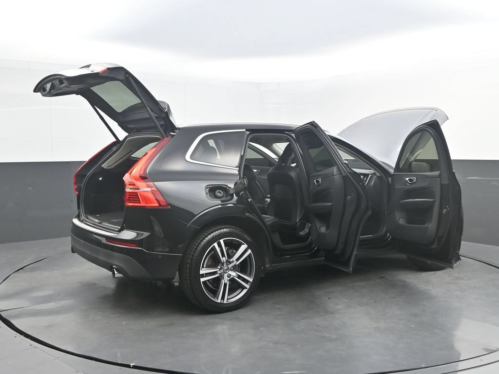 Used 2018 Volvo XC60 T6 Momentum w/ Convenience Package AWD/4WD image 38