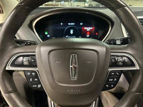 Used 2020 Lincoln Nautilus Reserve w/ Equipment Group 202A image 19