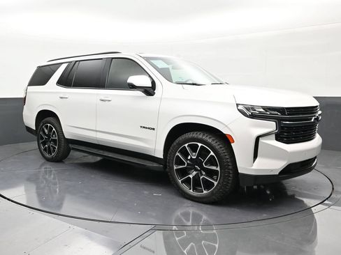 Used 2022 Chevrolet Tahoe RST w/ Luxury Package AWD/4WD image 7
