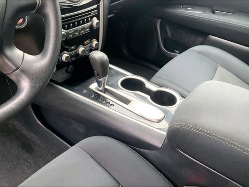 Used 2017 Nissan Pathfinder S image 15