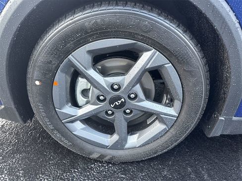New 2025 Kia K4 LXS image 8