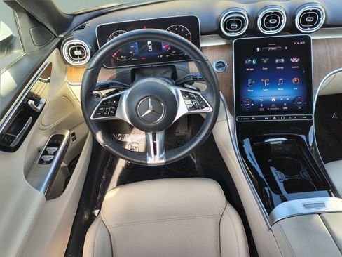 Used 2023 Mercedes-Benz C 300 Sedan image 12