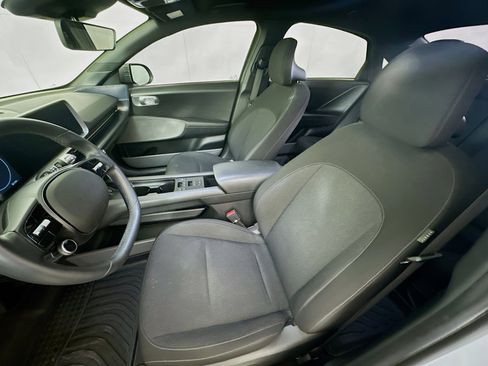 Used 2024 Hyundai Ioniq 6 SE image 13