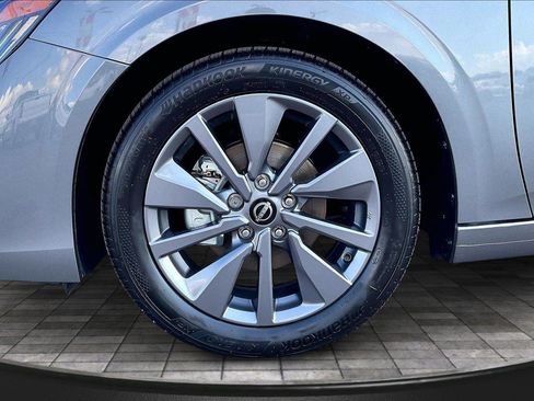 New 2026 Nissan Sentra SL w/ Floor Mat Package FWD image 12
