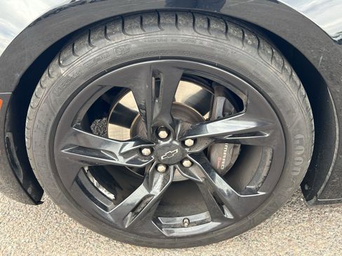 Used 2020 Chevrolet Camaro SS image 8