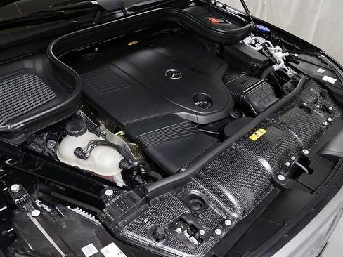 Used 2026 Mercedes-Benz GLS 450 4MATIC image 40