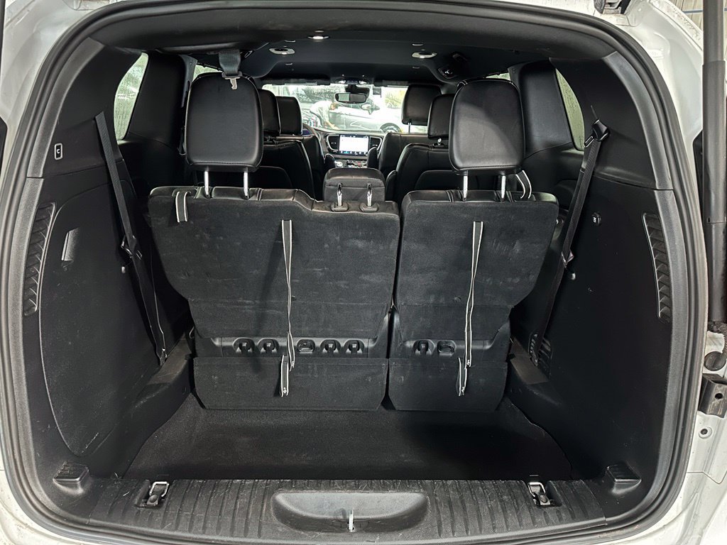 Used 2025 Chrysler Pacifica Select FWD image 26