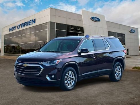Used 2019 Chevrolet Traverse LT w/ LPO, Floor Liner Package AWD/4WD image 1