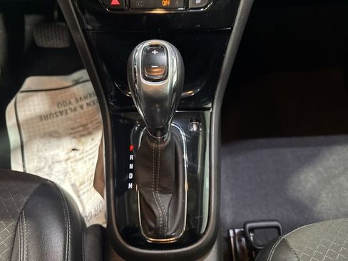 Used 2018 Buick Encore Preferred image 21