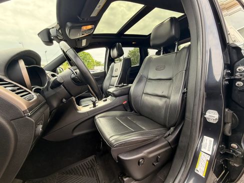 Used 2014 Jeep Grand Cherokee Overland AWD/4WD image 14