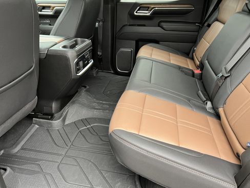 Used 2023 Chevrolet Silverado 1500 High Country w/ Max Trailering Package image 16