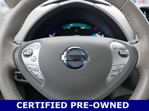 Used 2017 Nissan Leaf SV image 24